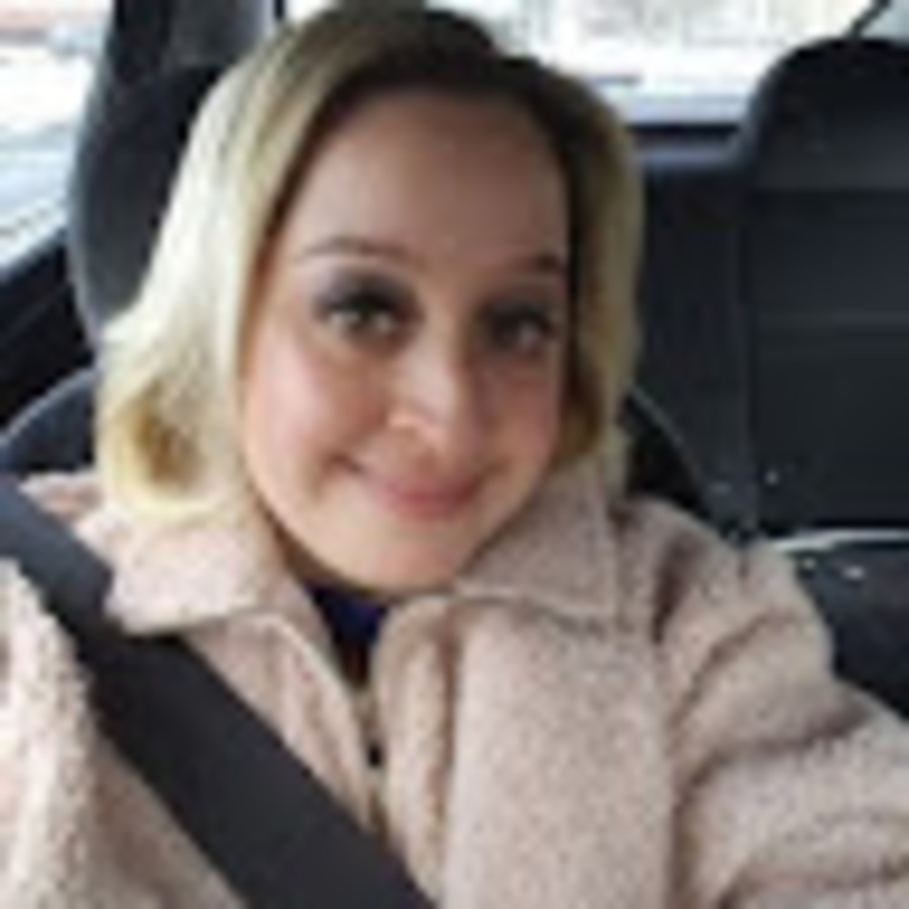 Meet your Posher, Stephania